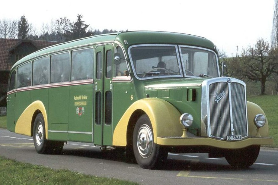 Oldtimerbus Saurer L4C Aussenansicht